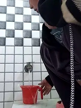 Hot-Pooja25's cam snapshot