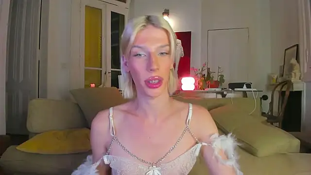 AliceSnowCatt live sex cam