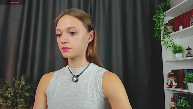 Sweet_Piece's cam snapshot