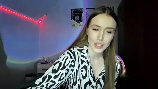 tinyglow's cam snapshot