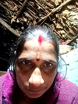 Hot_bhi38's cam snapshot