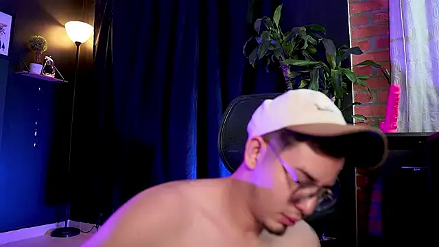 Leo_Valmore's cam snapshot