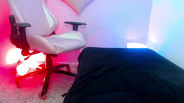 Cash_G_'s cam snapshot