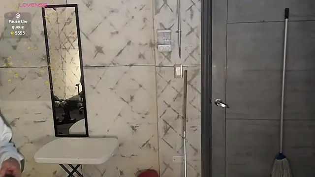 nico_herrera_'s cam snapshot