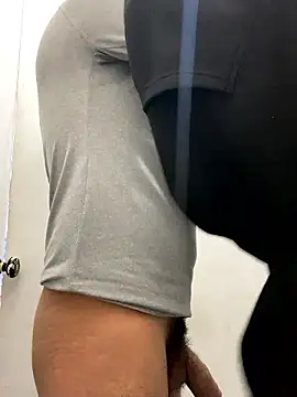 JuanZapata33 live sex cam