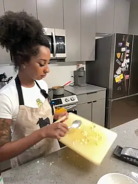 Your_Paris live sex cam