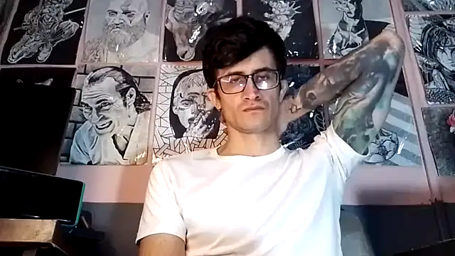 Loggan_donnelly's cam snapshot