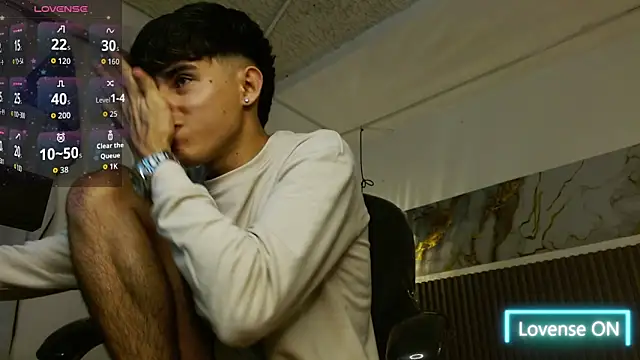 Dyla_n18's cam snapshot