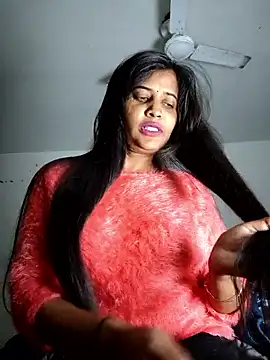 cute_radhikaa's cam snapshot