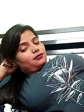 Hot-Pooja25's cam snapshot