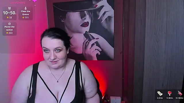 QueenOfHaze live sex cam