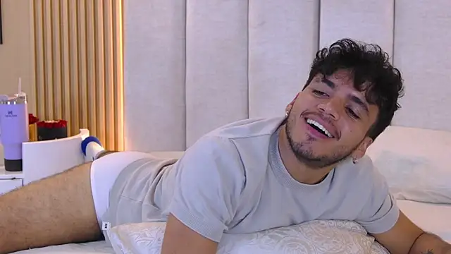 AlexanderJordan's cam snapshot