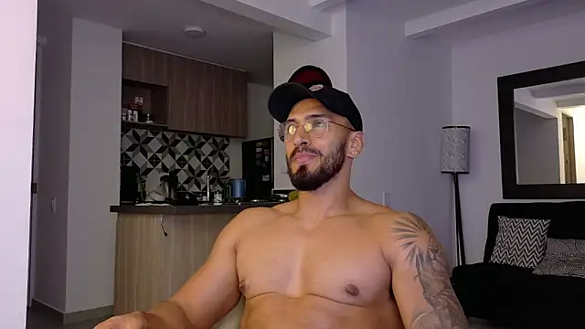 tony_muscle's cam snapshot