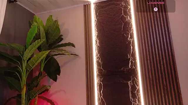 La_Diabla_111_'s cam snapshot