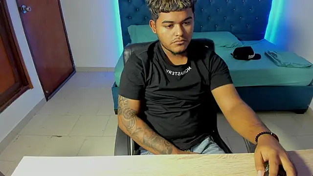 jordan_colman's cam snapshot