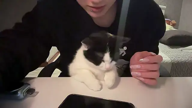 lilXdomii live sex cam