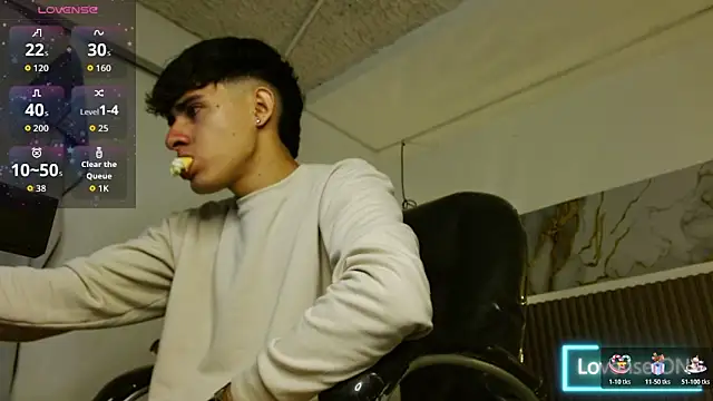 Dyla_n18's cam snapshot