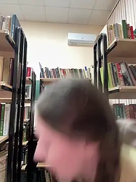 FroggyAnna live sex cam