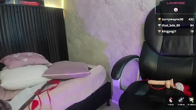 tanisha__lux's cam snapshot