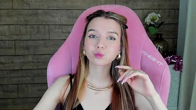 VanessaVienne's cam snapshot