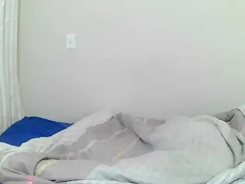 Blackmomma's cam snapshot