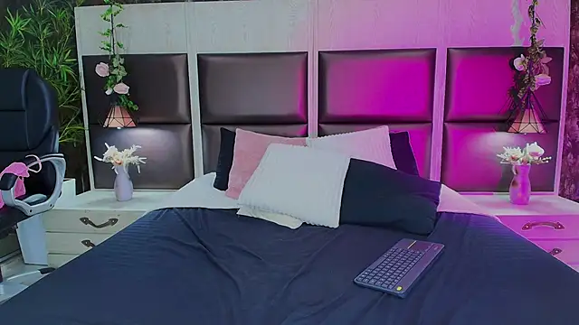 alanna_flowers's cam snapshot