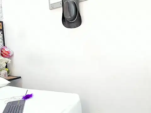 AlissonWanner's cam snapshot