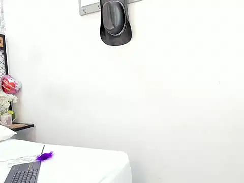 AlissonWanner's cam snapshot