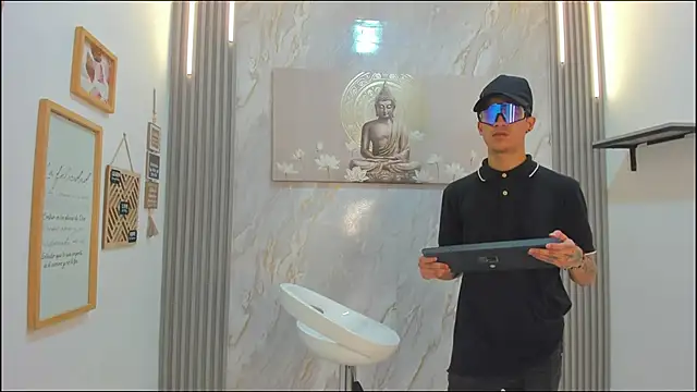 HEART_OF_MILAMBER's cam snapshot