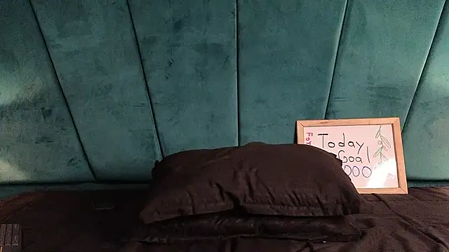 Aaron_Eze's cam snapshot