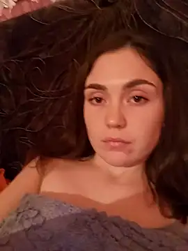 Ncfyv_ncyuhv's cam snapshot