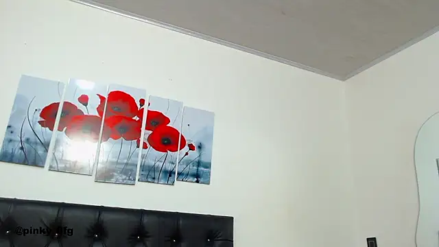 pinky_f00x's cam snapshot