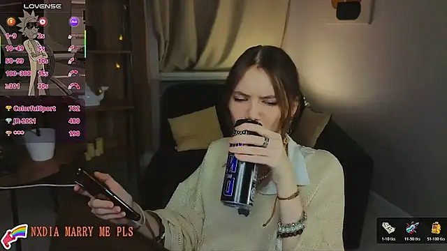 Dilara_xBaby's cam snapshot