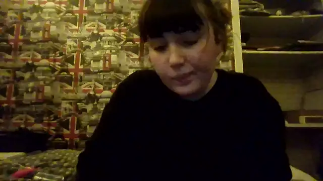 Lynylou live sex cam