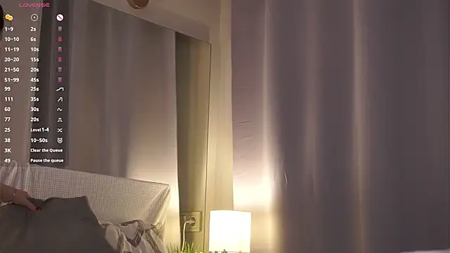 LinnHigh live sex cam