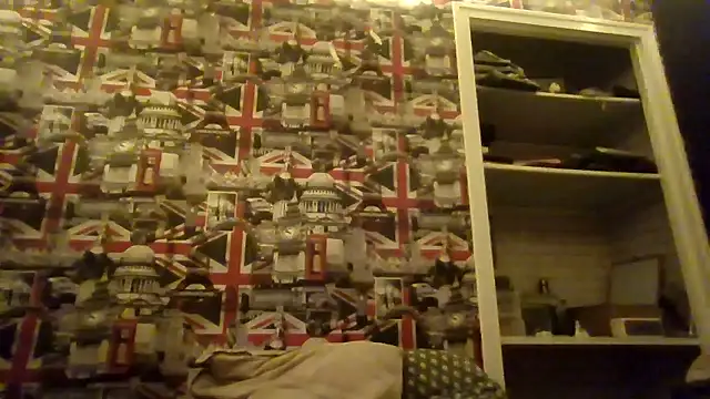 Lynylou live sex cam