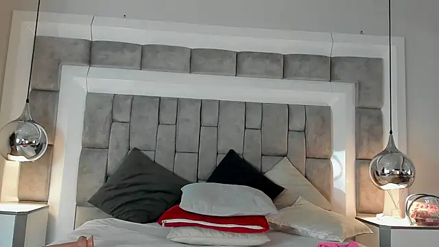 ElenaWatsonn's cam snapshot