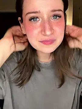 nerdynina live sex cam