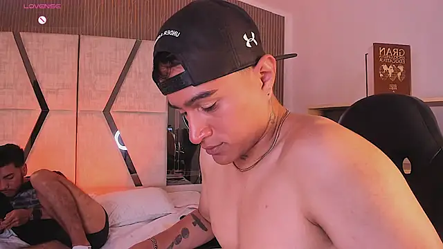 LiamDeep live sex cam