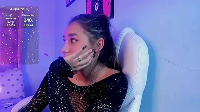 _Sophie__miller's cam snapshot