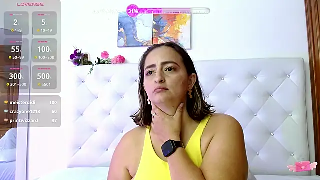 queendesiree_'s cam snapshot