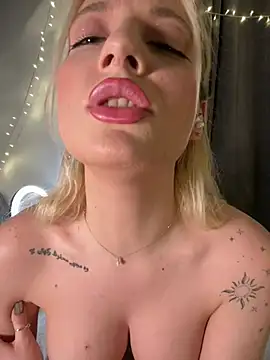 Ella_Charm live sex cam