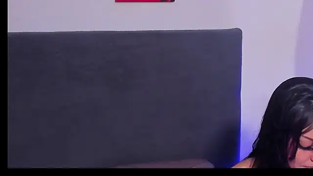 saramikaelson live sex cam