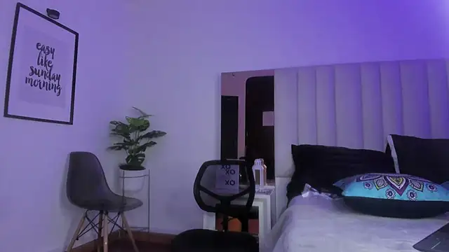 Mara_Wolf01 live sex cam