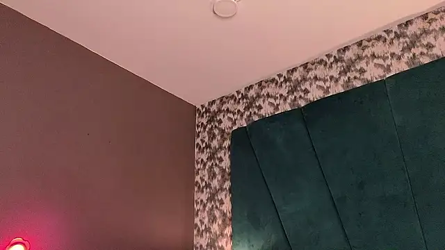 Aaron_Eze live sex cam