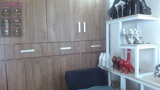 magenta_maturr live sex cam