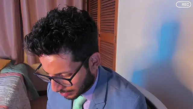 Nicholasrodrii live sex cam