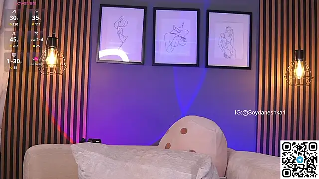 Daneshka1 live sex cam