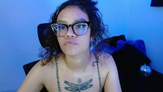 Canela_s1's cam snapshot