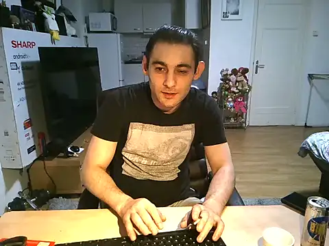 mihaimichael's cam snapshot